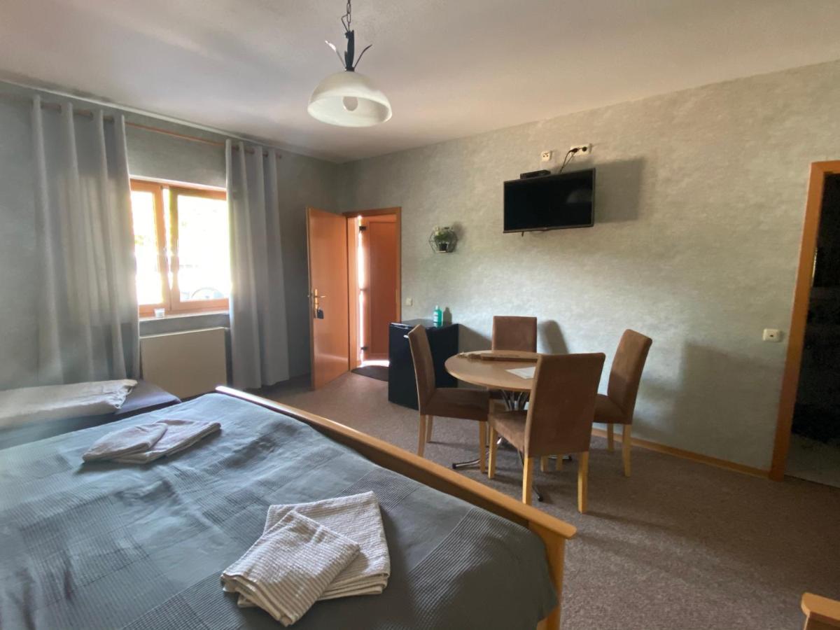 Rooms4Ring Privatzimmer Am Nuerburgring Quiddelbach Exterior photo