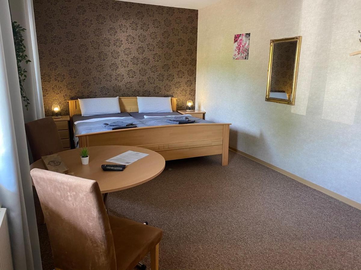 Rooms4Ring Privatzimmer Am Nuerburgring Quiddelbach Exterior photo