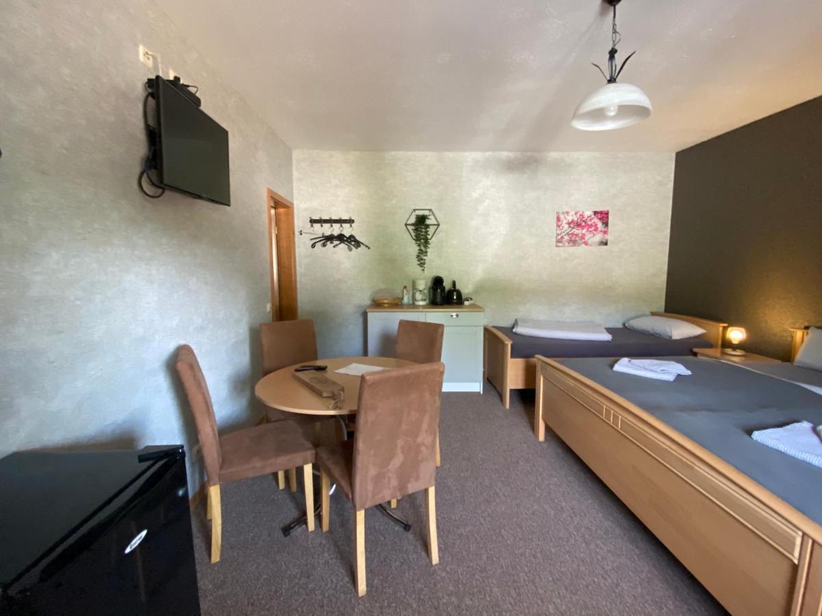 Rooms4Ring Privatzimmer Am Nuerburgring Quiddelbach Exterior photo